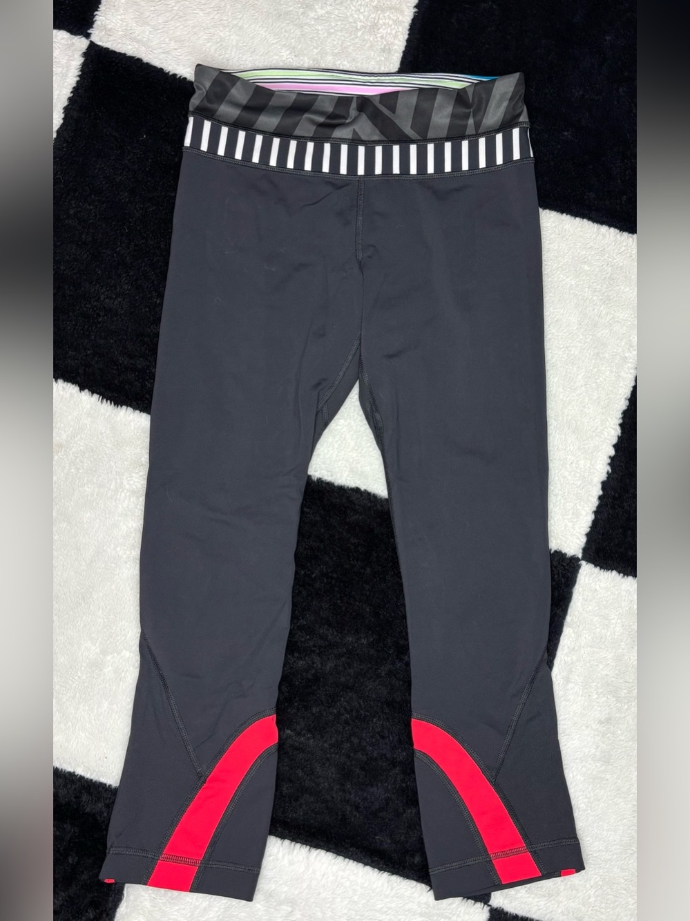 Lululemon Run: Fast And Free Crop Black & Red Leggings size 4